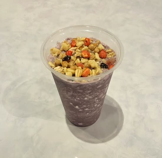 飲むアサイー